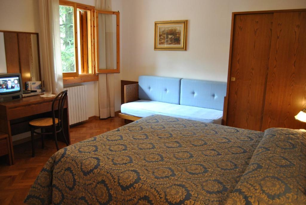 Hotel Archimede Реджелло Номер фото