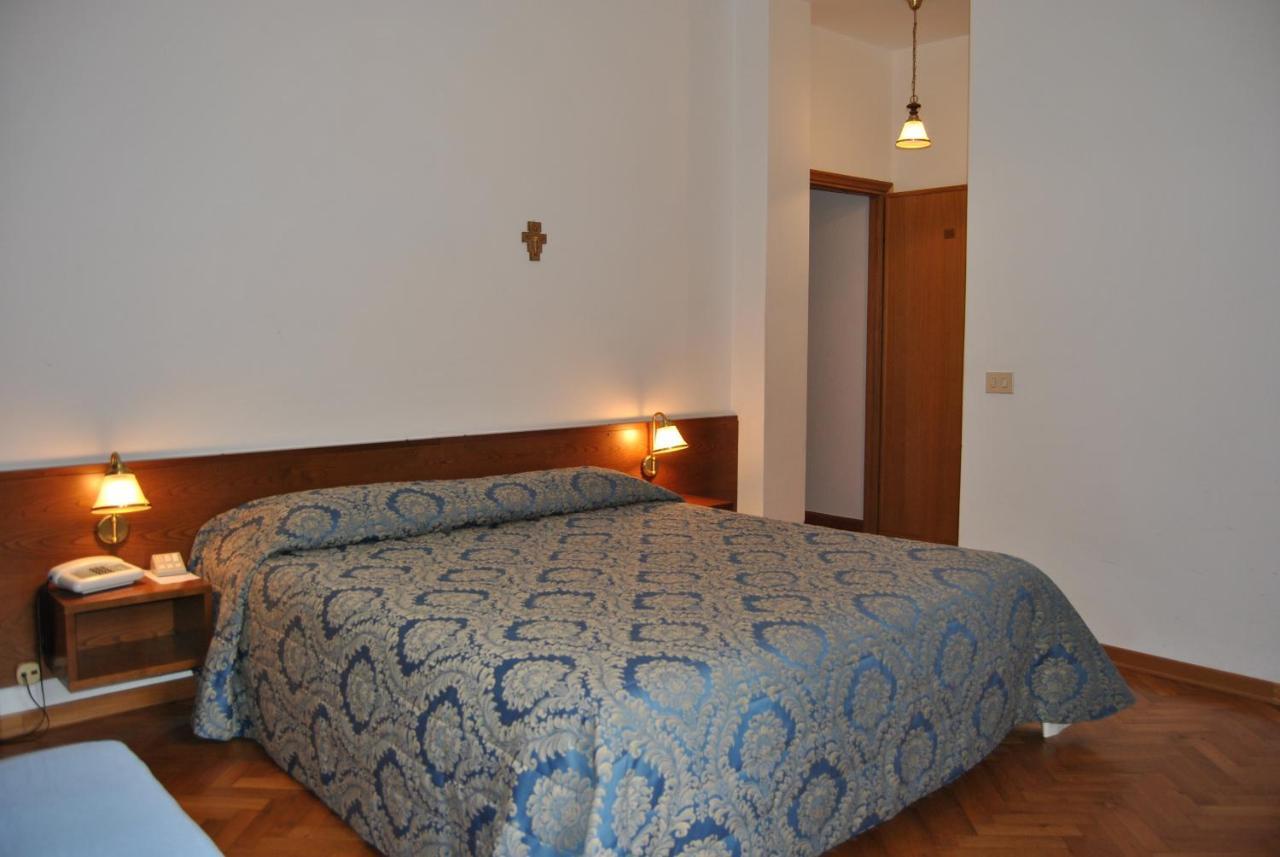 Hotel Archimede Реджелло Номер фото